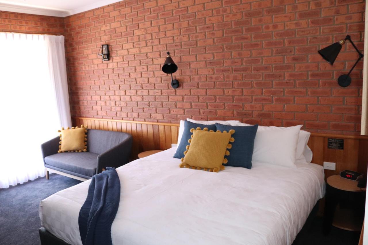Golden River Motor Inn Моама Екстер'єр фото