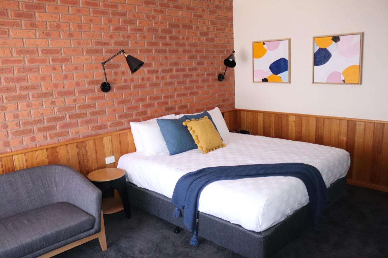 Golden River Motor Inn Моама Екстер'єр фото